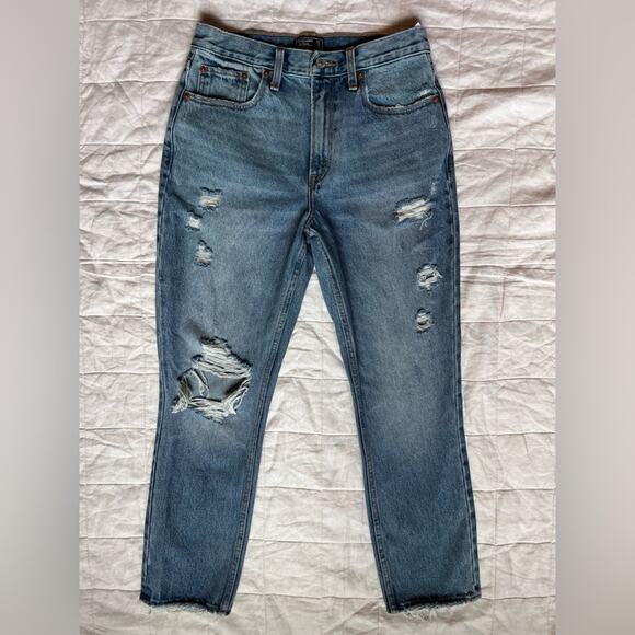 Abercrombie & Fitch 100% Cotton Medium Wash Mom Jeans w/ Distressing - 27/4R - Picture 1 of 10
